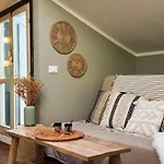 Maison Mezzanotte Mansarda Chic In Centro Con Parcheggio Privato