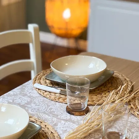 公寓 Maison Mezzanotte Mansarda Chic In Centro Con Parcheggio Privato 拉文纳