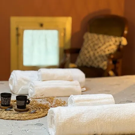 公寓 Maison Mezzanotte Mansarda Chic In Centro Con Parcheggio Privato *