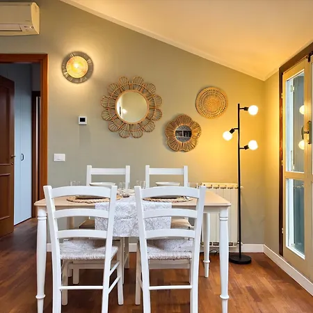 Apartmán Maison Mezzanotte Mansarda Chic In Centro Con Parcheggio Privato Ravenna