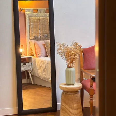 Lägenhet Maison Mezzanotte Mansarda Chic In Centro Con Parcheggio Privato *