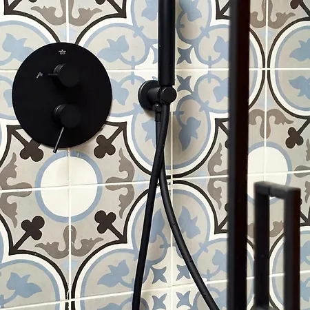 Maison Mezzanotte Mansarda Chic In Centro Con Parcheggio Privato