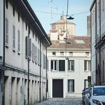 Maison Mezzanotte Mansarda Chic In Centro Con Parcheggio Privato Lejlighed