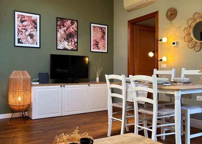 Maison Mezzanotte Mansarda Chic In Centro Con Parcheggio Privato Apartmán Ravenna