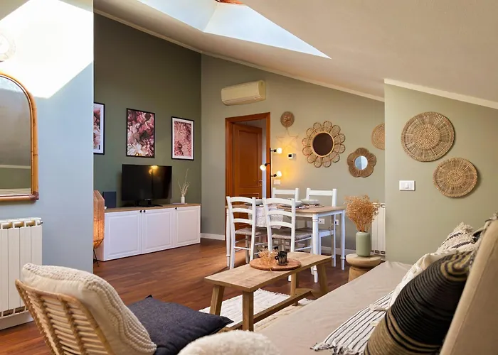 Maison Mezzanotte Mansarda Chic In Centro Con Parcheggio Privato *