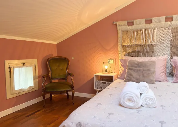 Apartamento Maison Mezzanotte Mansarda Chic In Centro Con Parcheggio Privato Rávena